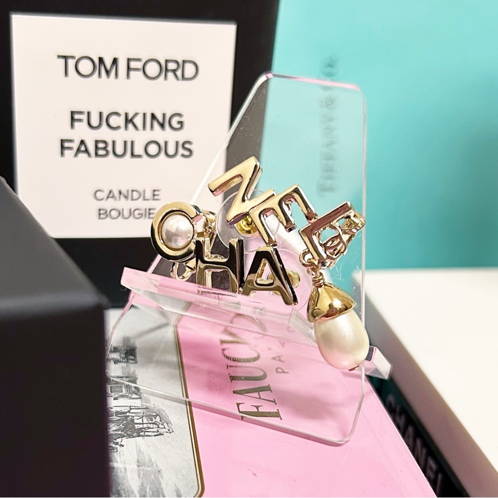 Authentic Chanel Limited Edition Pearl Split Logo CC Cuff / Climber Earrings - Picture 8 of 13